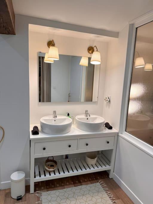 Maison + Parking Prive Au Coeur Angouleme 60M2 ภายนอก รูปภาพ