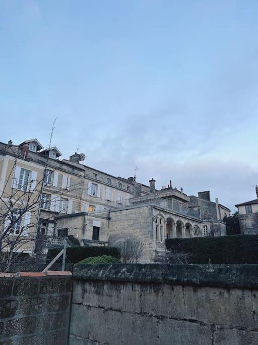 Maison + Parking Prive Au Coeur Angouleme 60M2 ภายนอก รูปภาพ